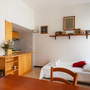 Youhosty - Lecco 11 Apartamento Milán