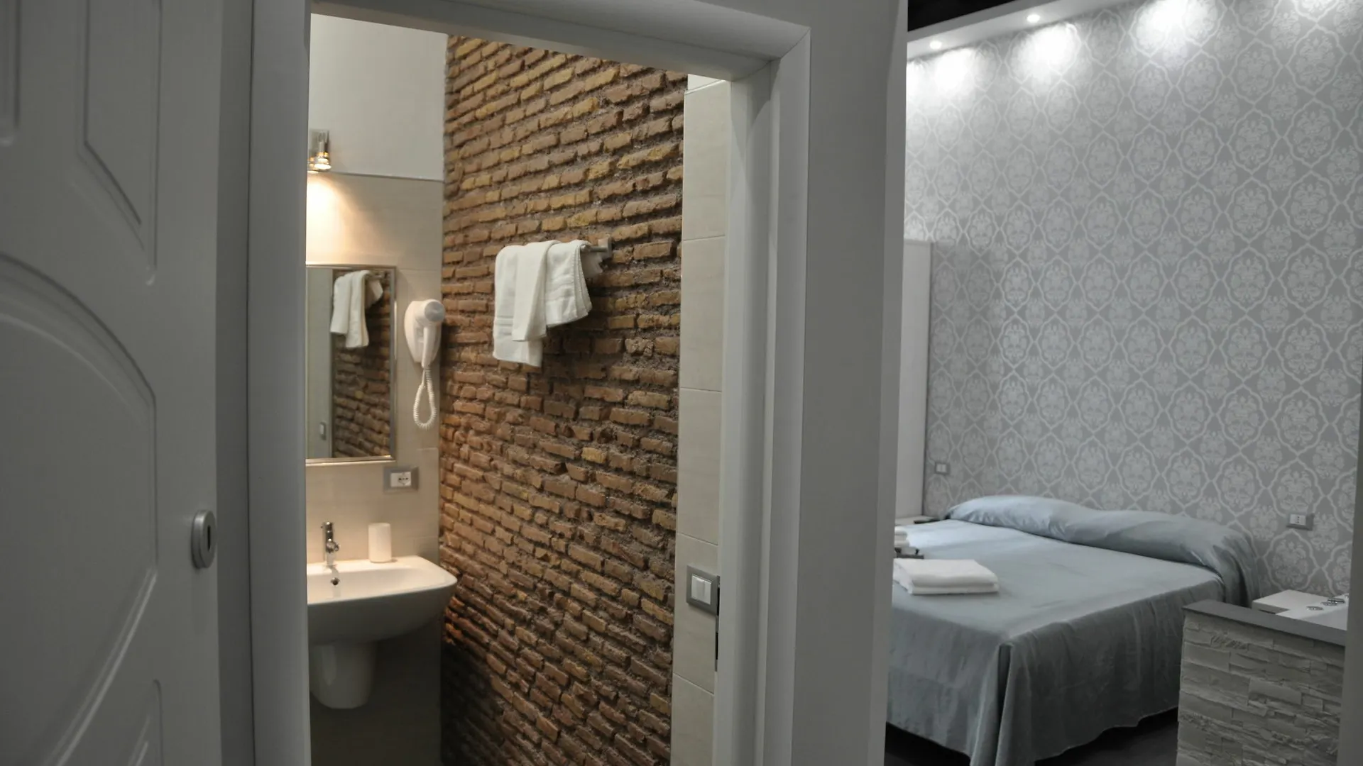 Imperial Relais Hotel Rome 2*,